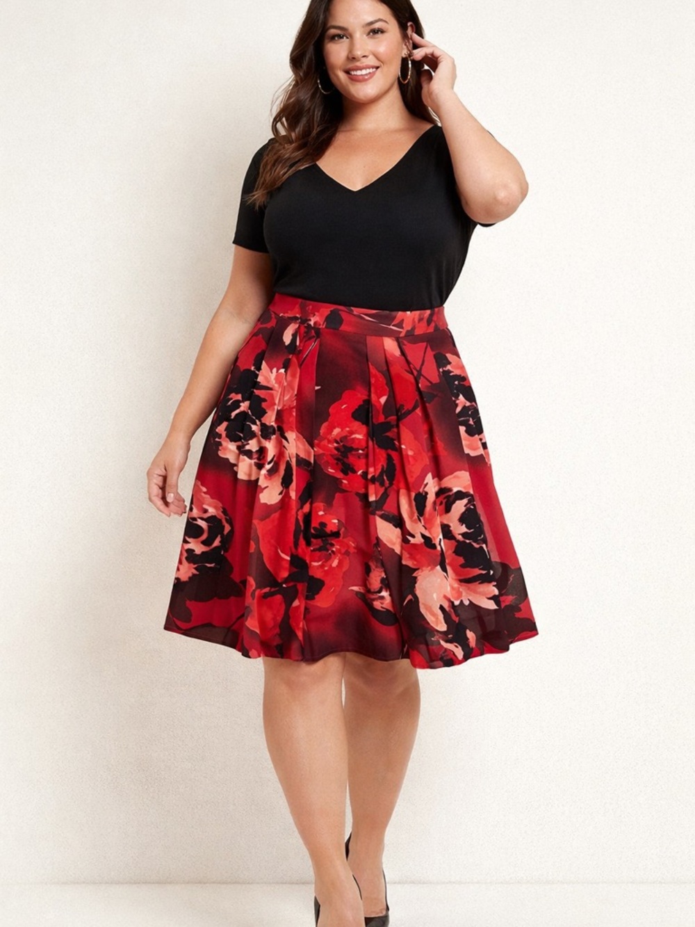 Eva Mendes Red Floral Pleated Skirt Size 8 Fit & Flare Bold Statement